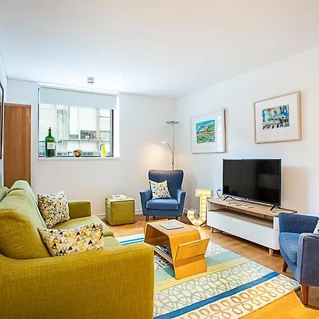 Perfect Paddington Pad Apartment